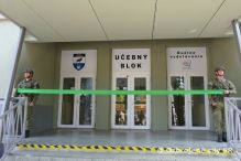 Slvnostne otvorenie prvej triedy dulneho vzdelvania s vojenskm zameranm v Seovciach